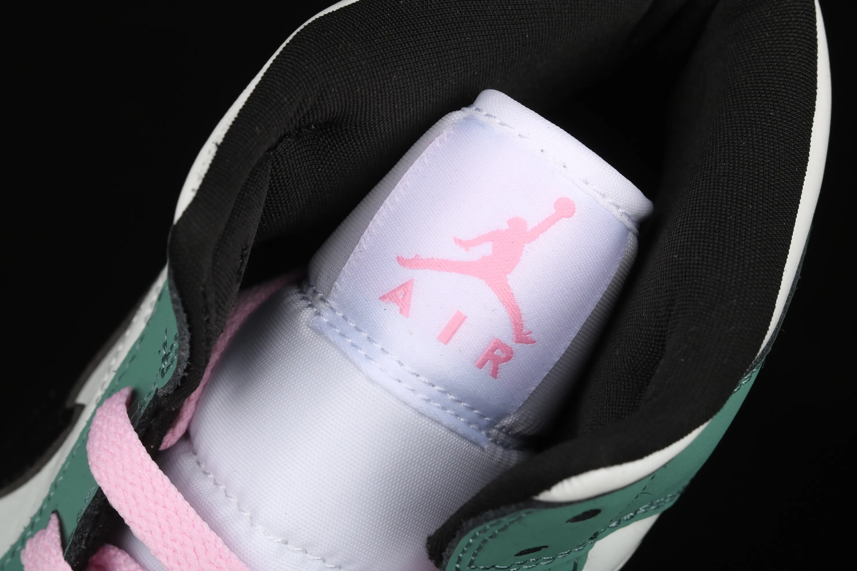 All categories Air Jordan Jordan series basketball shoes Air Jordan 1 Mid Air Jordan 1 Mid AJ1 Joe 1 grass green China basketball shoes CZ0774-300
